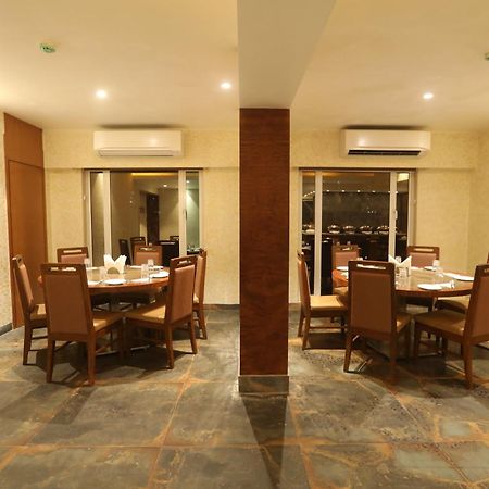Hotel Cliffton Mumbai Exterior photo