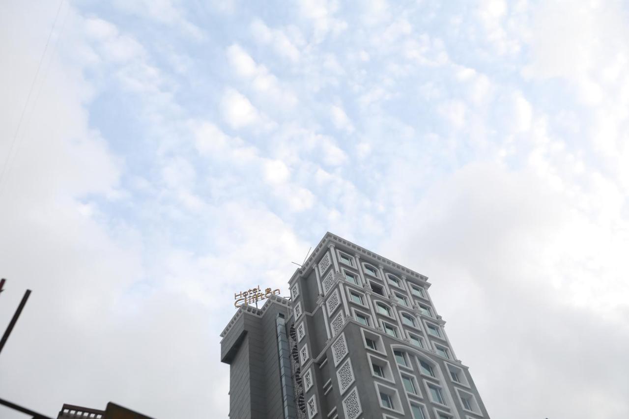 Hotel Cliffton Mumbai Exterior photo