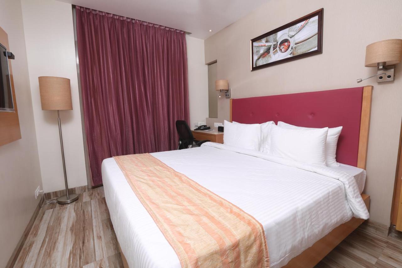 Hotel Cliffton Mumbai Exterior photo