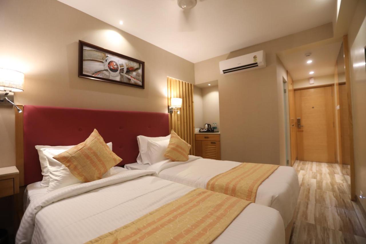 Hotel Cliffton Mumbai Exterior photo