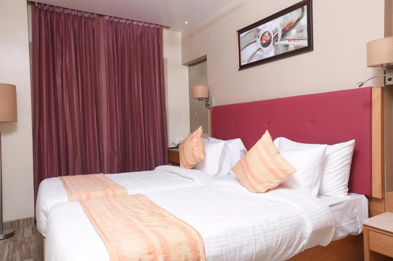 Hotel Cliffton Mumbai Exterior photo