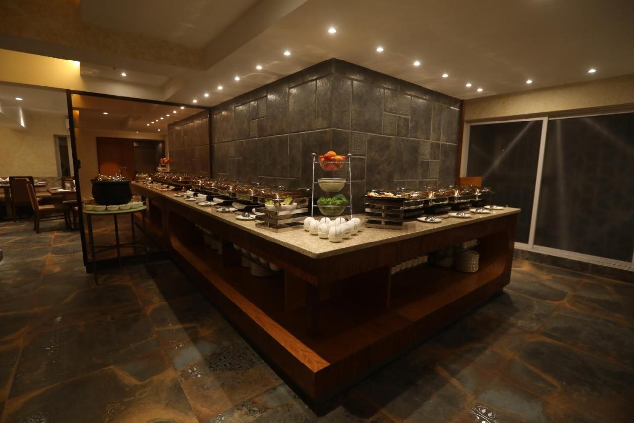 Hotel Cliffton Mumbai Exterior photo